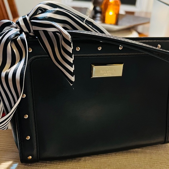 **LIKE NEW!** Classic Kate Spade black and silver beaded wristlet or clutch! - Picture 8 of 12